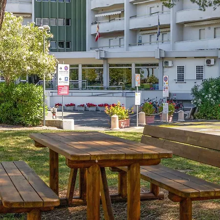 Italian Experience- Mareconero * Porto Recanati
