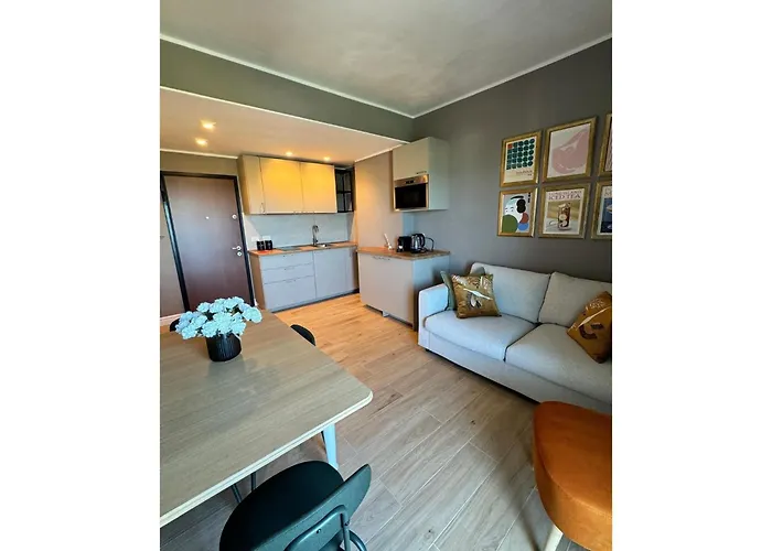 Italian Experience- Mareconero Porto Recanati